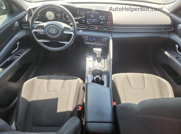 5NPLN4AG2MH041160 2021 HYUNDAI ELANTRA Black Вид панелі приладів