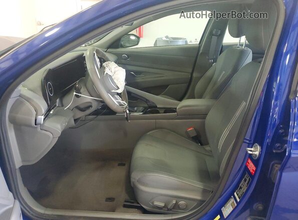 5NPLN4AG2NH057991 2022 HYUNDAI ELANTRA Blue Widok wnętrza z przodu