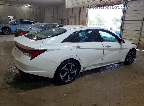 5NPLN4AG3MH022147 2021 HYUNDAI ELANTRA White Trasero derecho