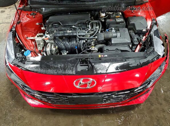 5NPLN4AG7NH077931 2022 HYUNDAI ELANTRA Red უკანა სალონის ხედი