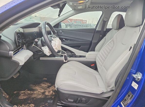5NPLP4AG1PH109785 2023 HYUNDAI ELANTRA Blue Vista interior delantera