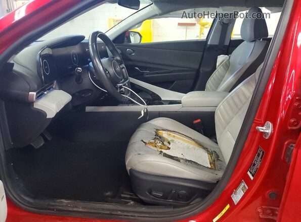 5NPLP4AG6NH076148 2022 HYUNDAI ELANTRA Red Вид салону спереду