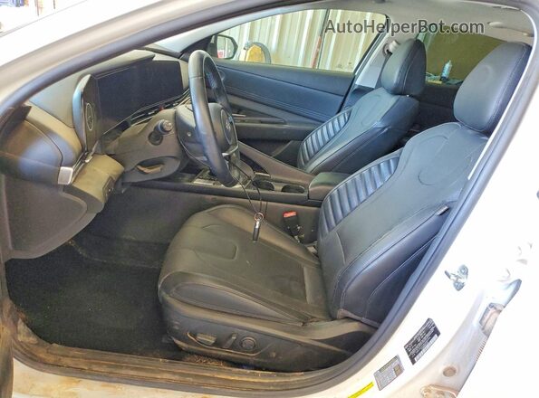 5NPLP4AG8MH026446 2021 HYUNDAI ELANTRA White წინა სალონის ხედი