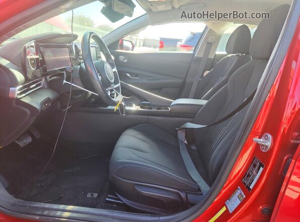 5NPLS4AG0MH036483 2021 HYUNDAI ELANTRA Red წინა სალონის ხედი