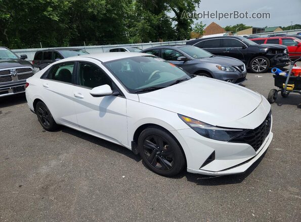 5NPLS4AG0NH064740 2022 HYUNDAI ELANTRA White Przód prawy