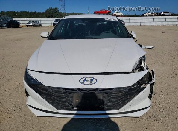 5NPLS4AG1MH005856 2021 HYUNDAI ELANTRA White Вид спереду