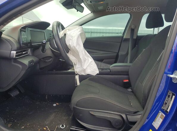 5NPLS4AG2MH021967 2021 HYUNDAI ELANTRA Blue Front interior view