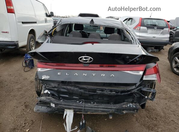 5NPLS4AG2NH064464 2022 HYUNDAI ELANTRA Black Հետևի տեսք