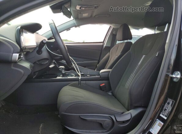 5NPLS4AG2PH107770 2023 HYUNDAI ELANTRA Black Widok wnętrza z przodu