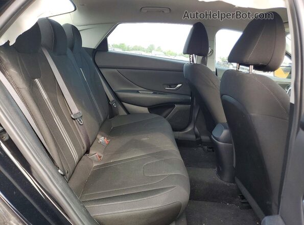 5NPLS4AG2PH107770 2023 HYUNDAI ELANTRA Black Widok tylnych siedzeń