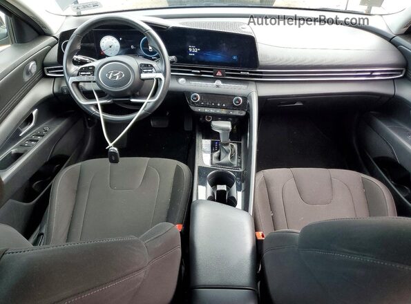 5NPLS4AG2PH107770 2023 HYUNDAI ELANTRA Black Widok deski rozdzielczej