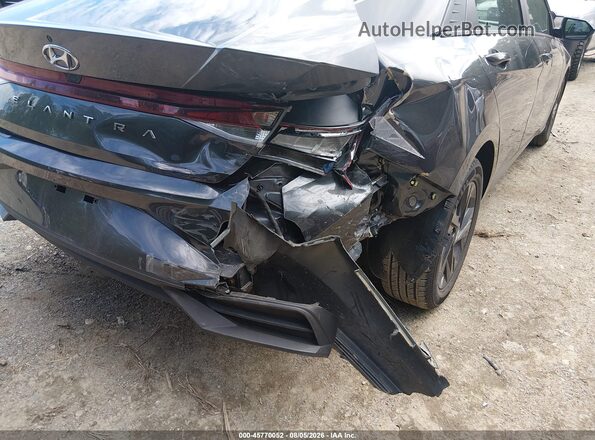 5NPLS4AG3NH071228 2022 HYUNDAI ELANTRA Gray Вид спереду
