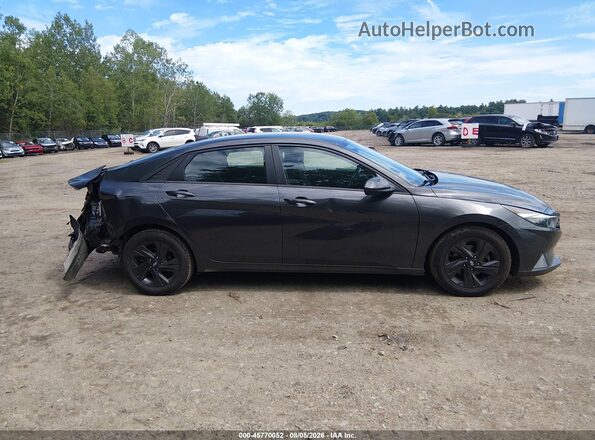 5NPLS4AG3NH071228 2022 HYUNDAI ELANTRA Gray Вид задньої частини салону