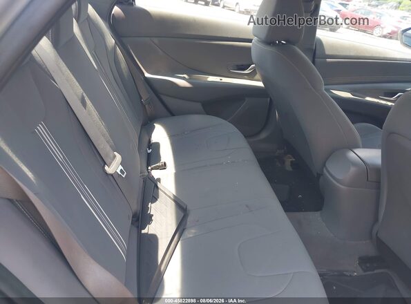 5NPLS4AG3NH082603 2022 HYUNDAI ELANTRA Silver Widok naklejki z numerem VIN