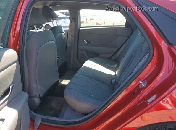 5NPLS4AG3PH096651 2023 HYUNDAI ELANTRA Red უკანა სავარძლების ხედი