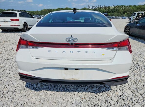 5NPLS4AG4MH031304 2021 HYUNDAI ELANTRA White Вид ззаду