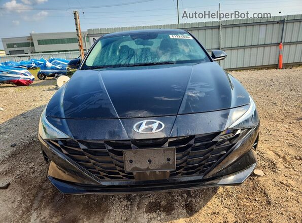 5NPLS4AG4PH096058 2023 HYUNDAI ELANTRA Black Widok z przodu