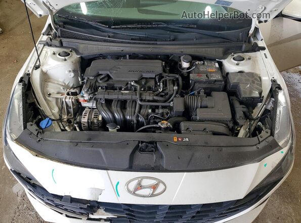 5NPLS4AG5MH006802 2021 HYUNDAI ELANTRA White Vista interior trasera