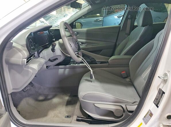 5NPLS4AG5MH006802 2021 HYUNDAI ELANTRA White Vista interior delantera
