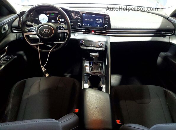 5NPLS4AG6NH059106 2022 HYUNDAI ELANTRA Черный Вид панели приборов