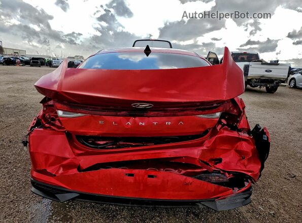 5NPLS4AG7MH035590 2021 HYUNDAI ELANTRA Red Հետևի տեսք
