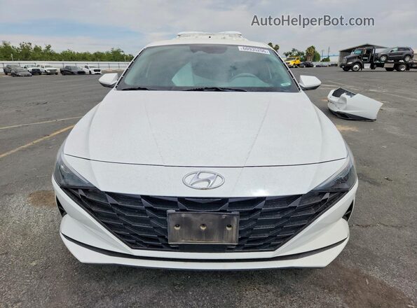 5NPLS4AG7PH089136 2023 HYUNDAI ELANTRA White Դիմացի տեսք