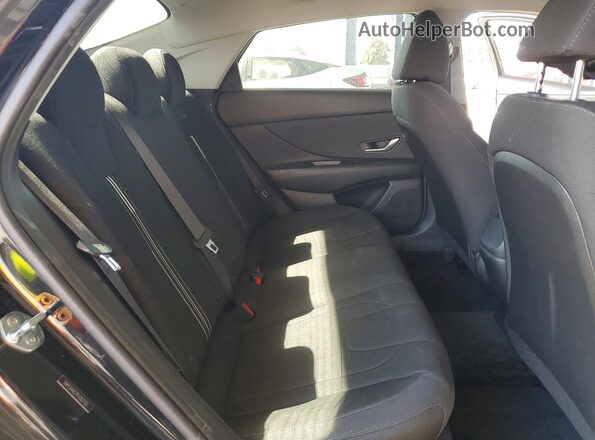 5NPLS4AG7PH093722 2023 HYUNDAI ELANTRA Black Rear seats view