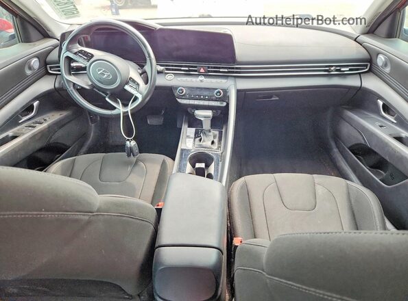 5NPLS4AG8PH087668 2023 HYUNDAI ELANTRA Red წინა პანელის ხედი