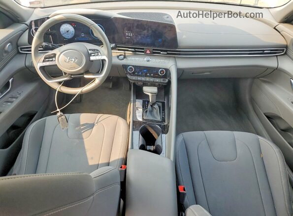 5NPLS4AG8PH109202 2023 HYUNDAI ELANTRA White Widok deski rozdzielczej