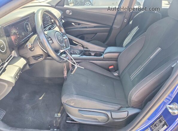 5NPLS4AG9MH021402 2021 HYUNDAI ELANTRA Blue წინა სალონის ხედი