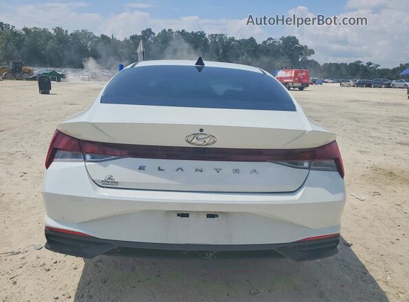 5NPLS4AG9PH097836 2023 HYUNDAI ELANTRA White Вид ззаду