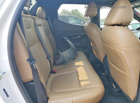 5NTJCDAE2NH016497 2022 HYUNDAI SANTA White Vista de los asientos traseros