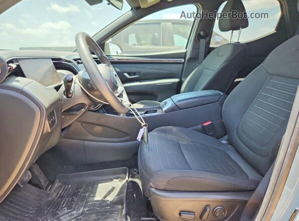 5NTJCDDE7RH115401 2024 HYUNDAI SANTA Gray Front interior view