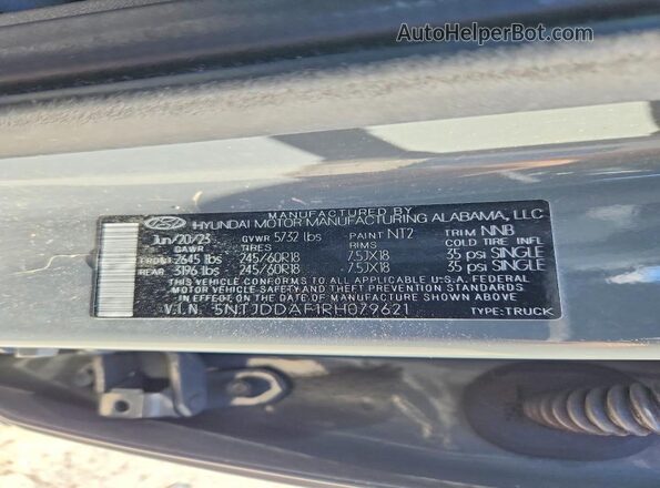 5NTJDDAF1RH079621 2024 HYUNDAI SANTA Gray Widok naklejki z numerem VIN