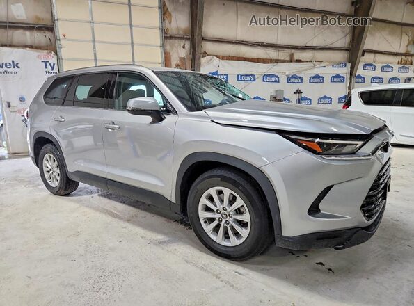 5TDAAAA59RS017584 2024 TOYOTA GRAND Silver Przód prawy