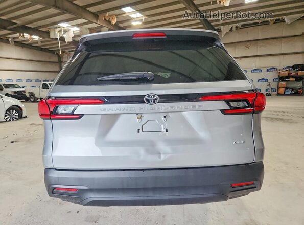 5TDAAAA59RS017584 2024 TOYOTA GRAND Silver Widok z tyłu