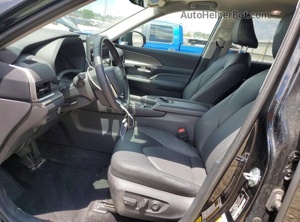 5TDAAAB51SS070655 2025 TOYOTA GRAND Black Սալոնի դիմացի տեսք