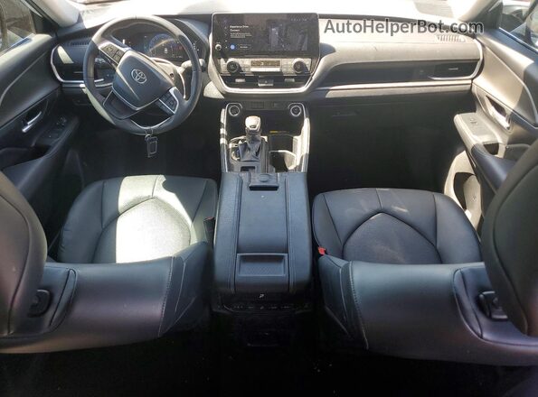 5TDAAAB53RS030586 2024 TOYOTA GRAND White 
