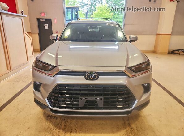 5TDAAAB53RS043774 2024 TOYOTA GRAND Silver Vista frontal