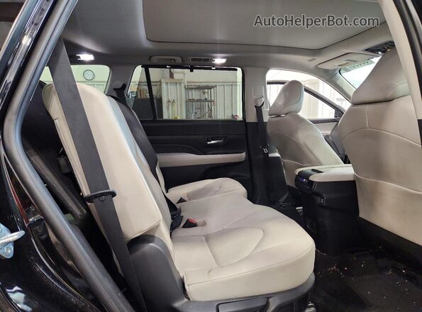 5TDAAAB55SS087667 2025 TOYOTA GRAND Black Вид задньої частини салону