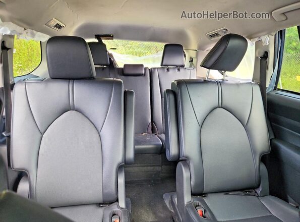 5TDAAAB57SS083393 2025 TOYOTA GRAND Black Vista de los asientos traseros