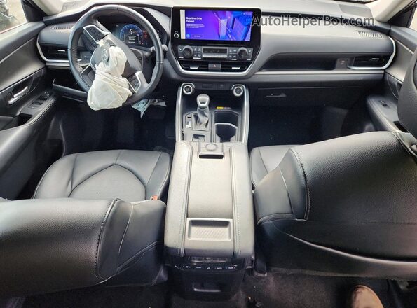 5TDAAAB57SS083393 2025 TOYOTA GRAND Black Vista del salpicadero