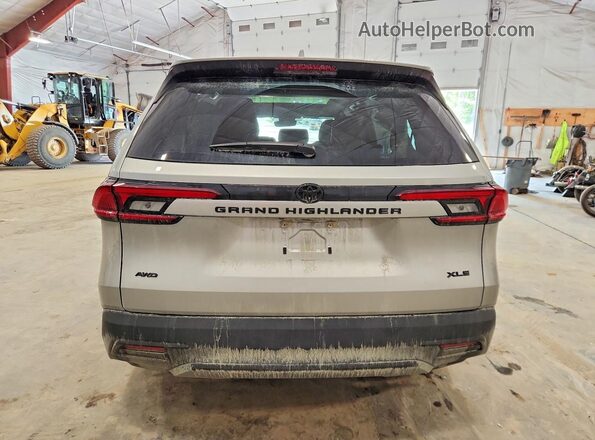 5TDAAAB57TS111095 2026 TOYOTA GRAND Silver Widok z tyłu
