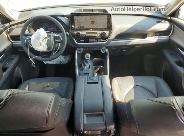 5TDAAAB58RS038277 2024 TOYOTA GRAND Gray Widok deski rozdzielczej
