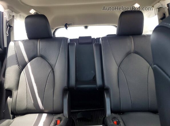 5TDAAAB58RS045083 2024 TOYOTA GRAND Gray Vista de los asientos traseros