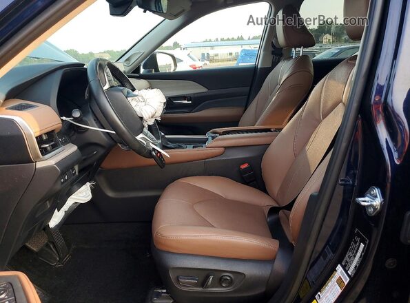 5TDAAAB59TS108389 2026 TOYOTA GRAND Blue Vista interior delantera