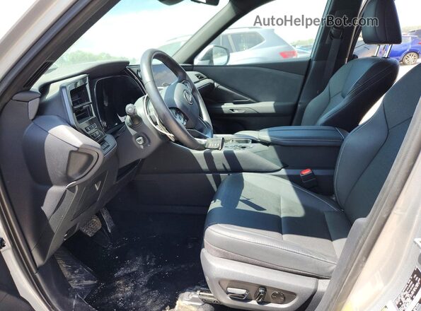 5TDAAAB62SS025927 2025 LEXUS TX Silver Front interior view