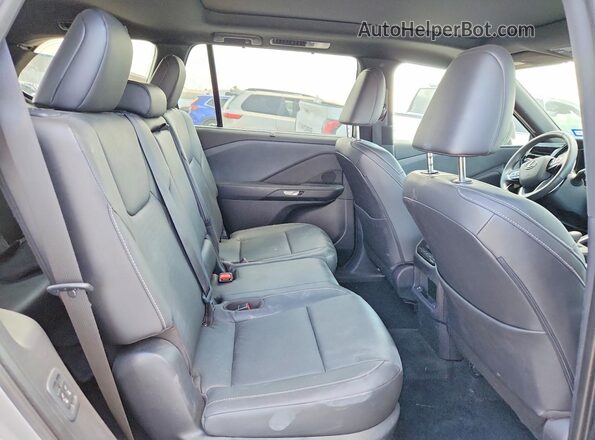 5TDAAAB62SS025927 2025 LEXUS TX Silver Rear seats view