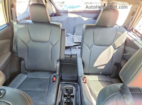 5TDAAAB62TS053681 2026 LEXUS TX Белый Вид задних сидений