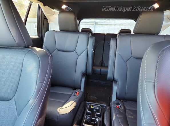 5TDAAAB64TS081157 2026 LEXUS TX Black Widok tylnych siedzeń